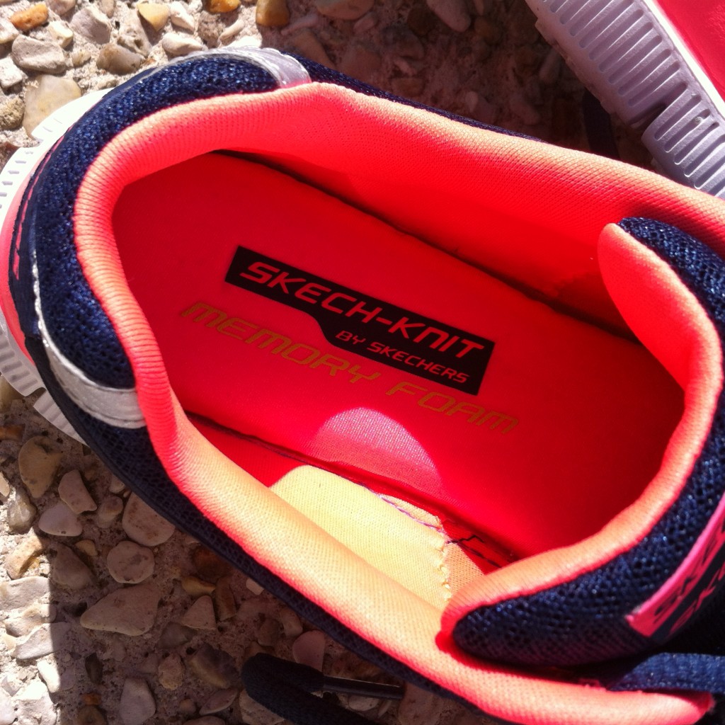 [Test] Baskets Flex Appeal Skechers Baskets aux pieds